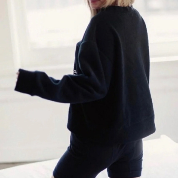 New Sweater Real Couch Crasher Preppy Slimming Skull Metal Black Size XS - Picture 6 of 6